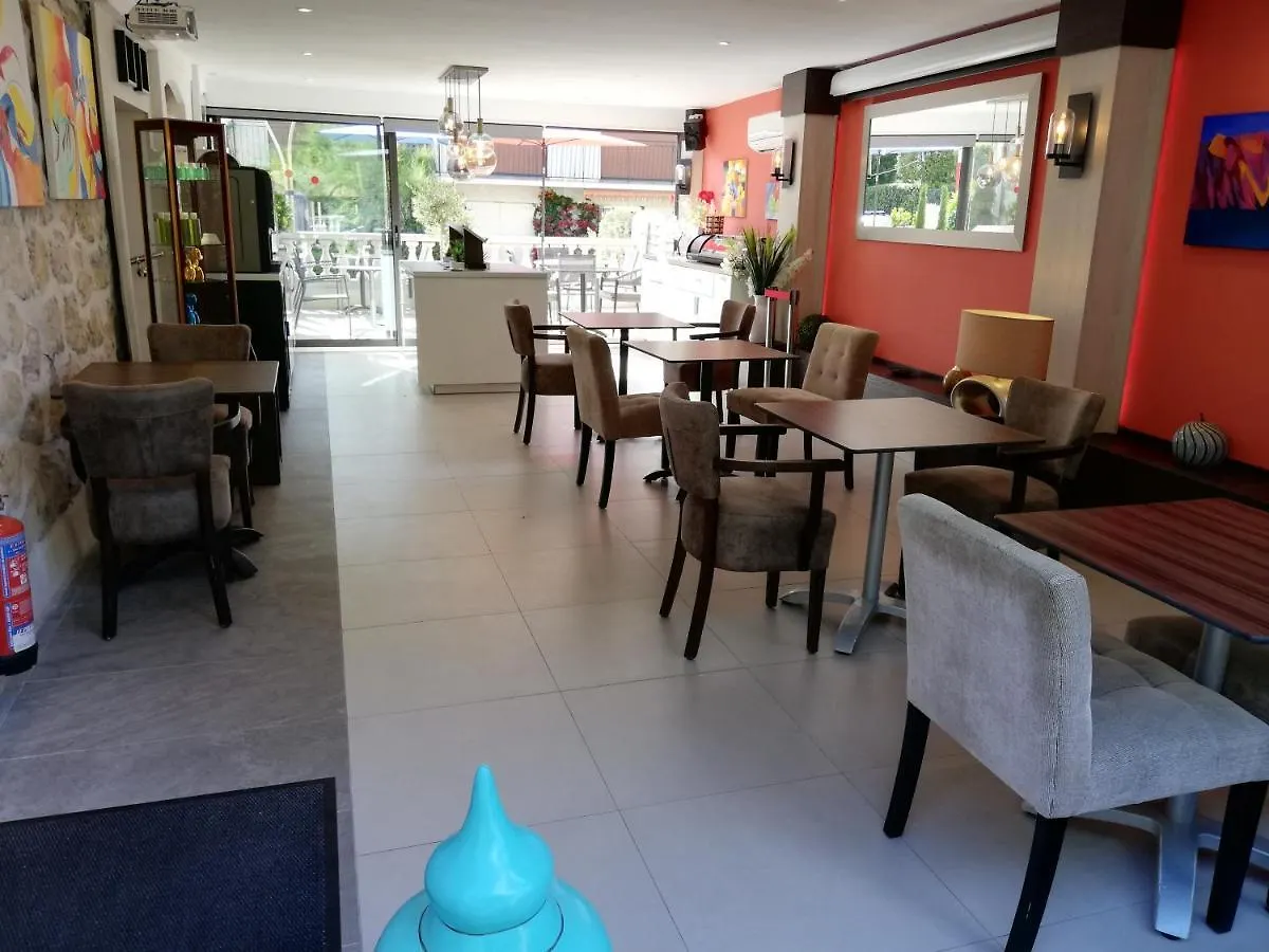 ***  Hotel Miramar- Cap D'Antibes - La Garoupe Plage France