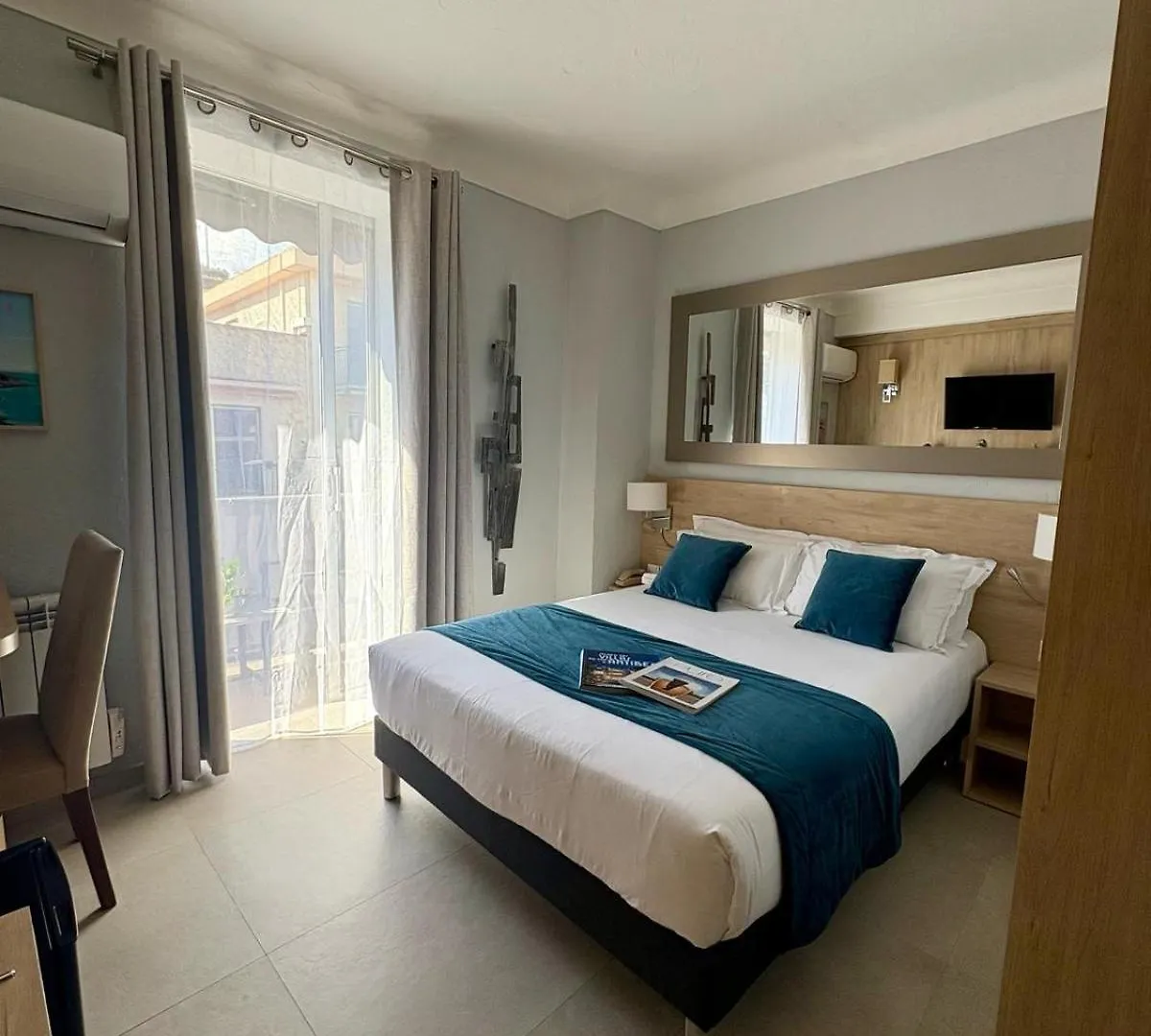 Hotel Miramar- Cap D'Antibes - La Garoupe Plage  Antibes