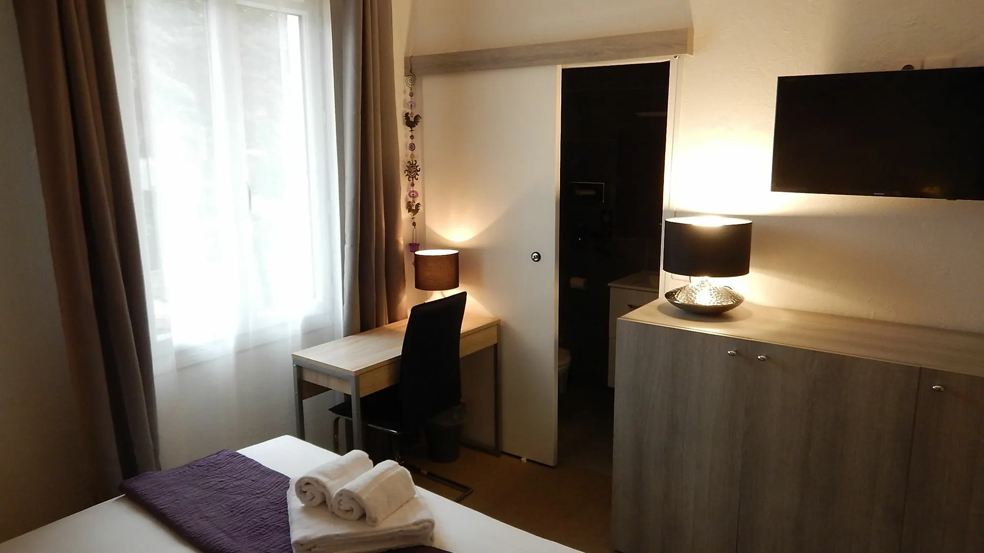 Hotel Miramar- Cap D'Antibes - La Garoupe Plage 3*, Antibes
