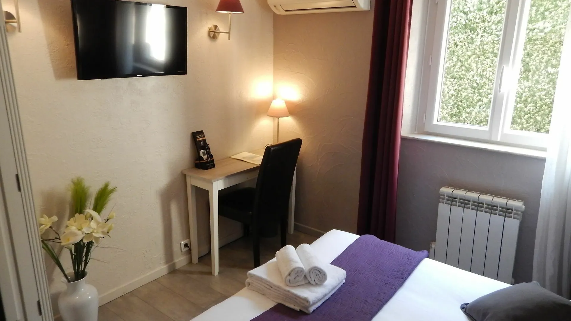 Hotel Miramar- Cap D'Antibes - La Garoupe Plage 3*, Antibes